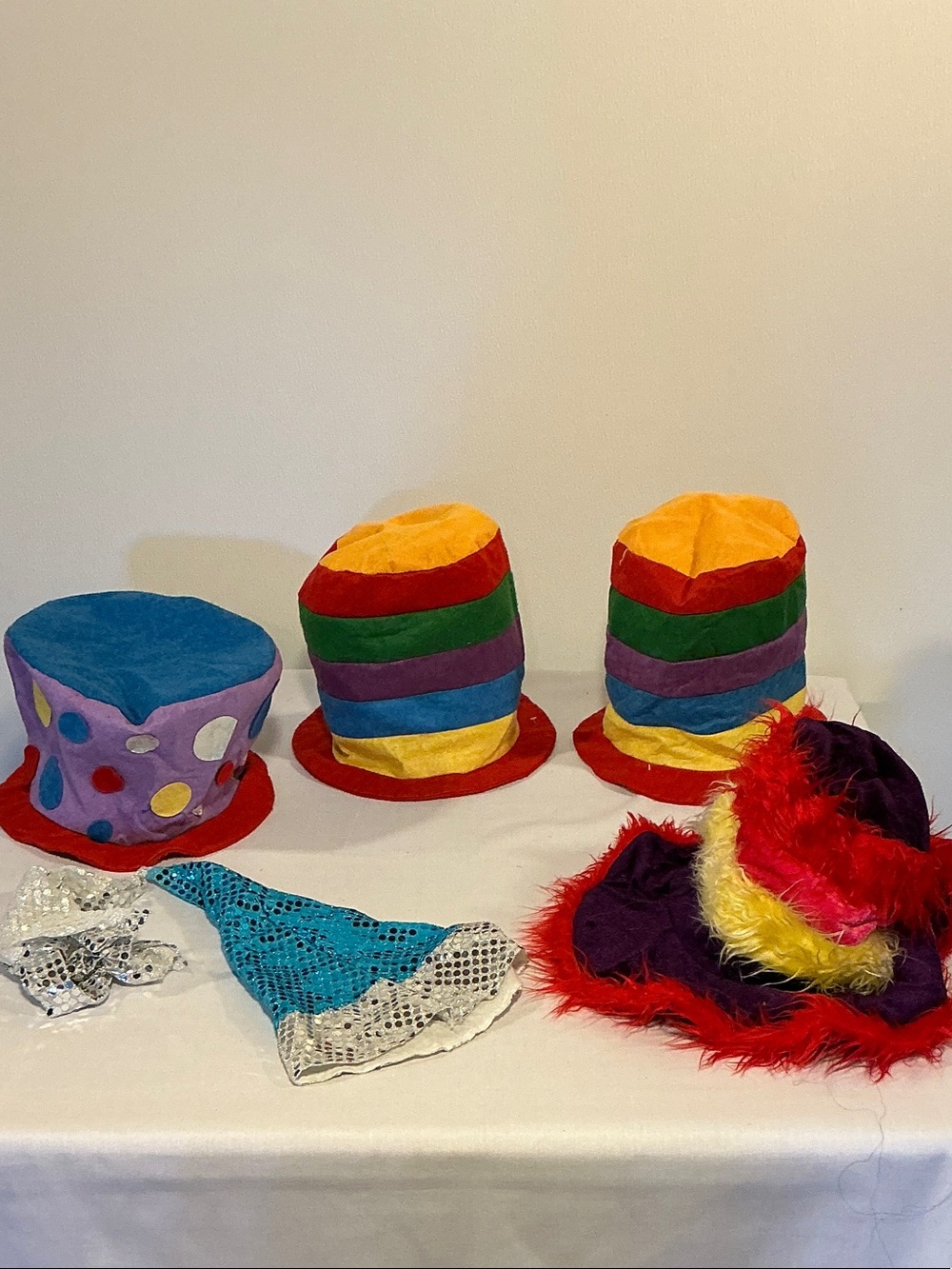 5 Colorful Party Costume Hats - Multicolor Plush & Feather Styles